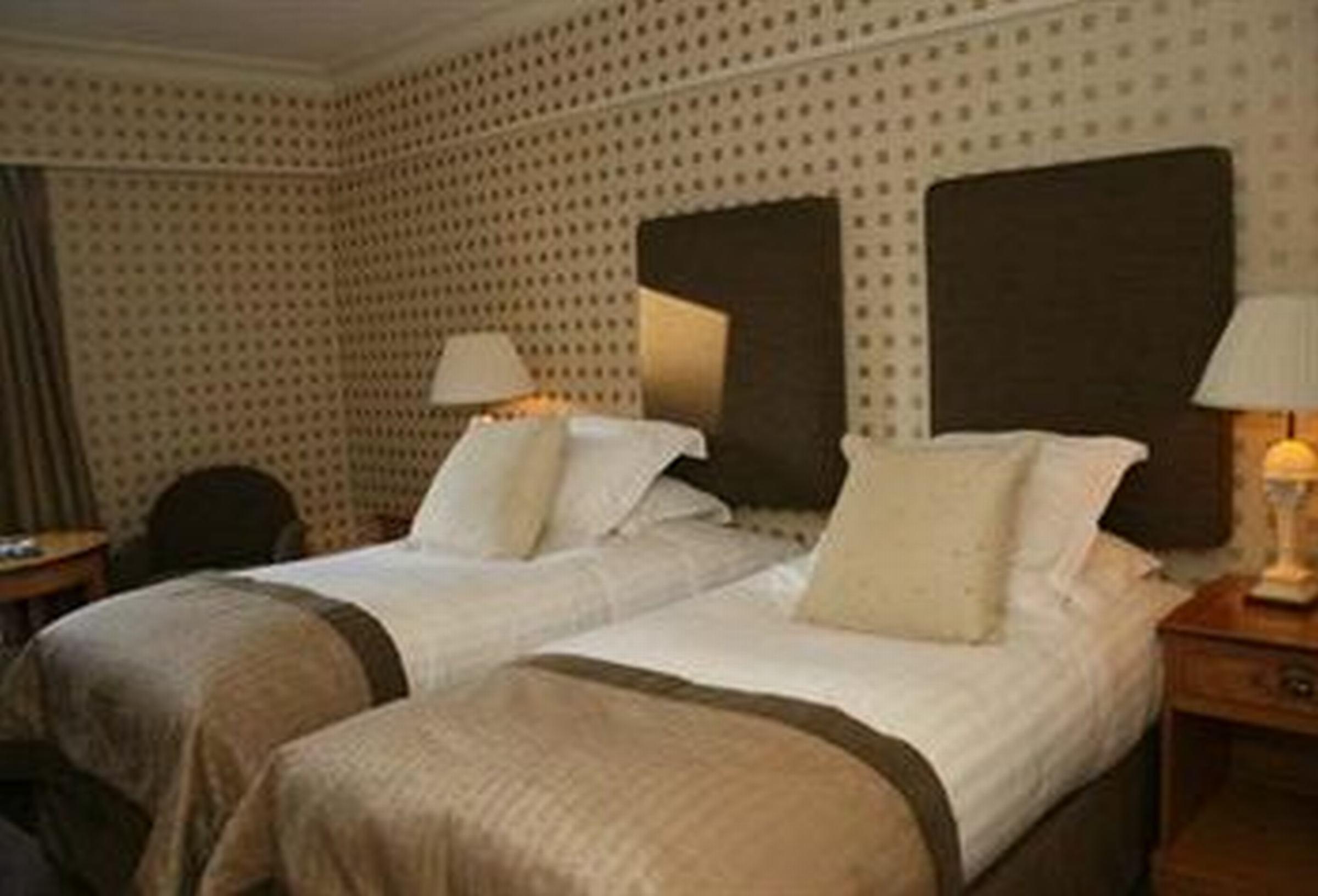 The Culloden Estate And Spa Холівуд Екстер'єр фото A room at the hotel