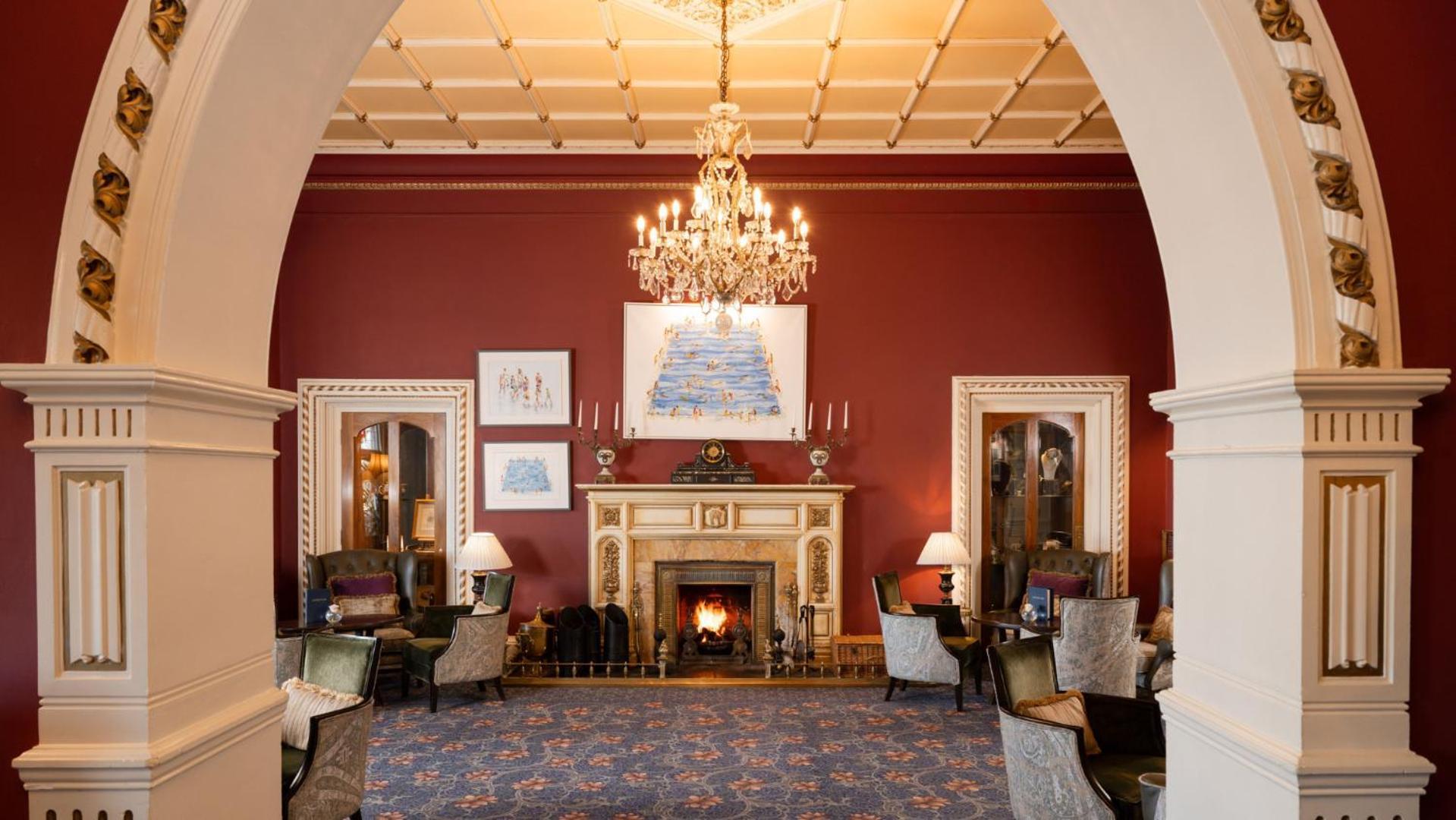 The Culloden Estate And Spa Холівуд Екстер'єр фото The Drawing Room