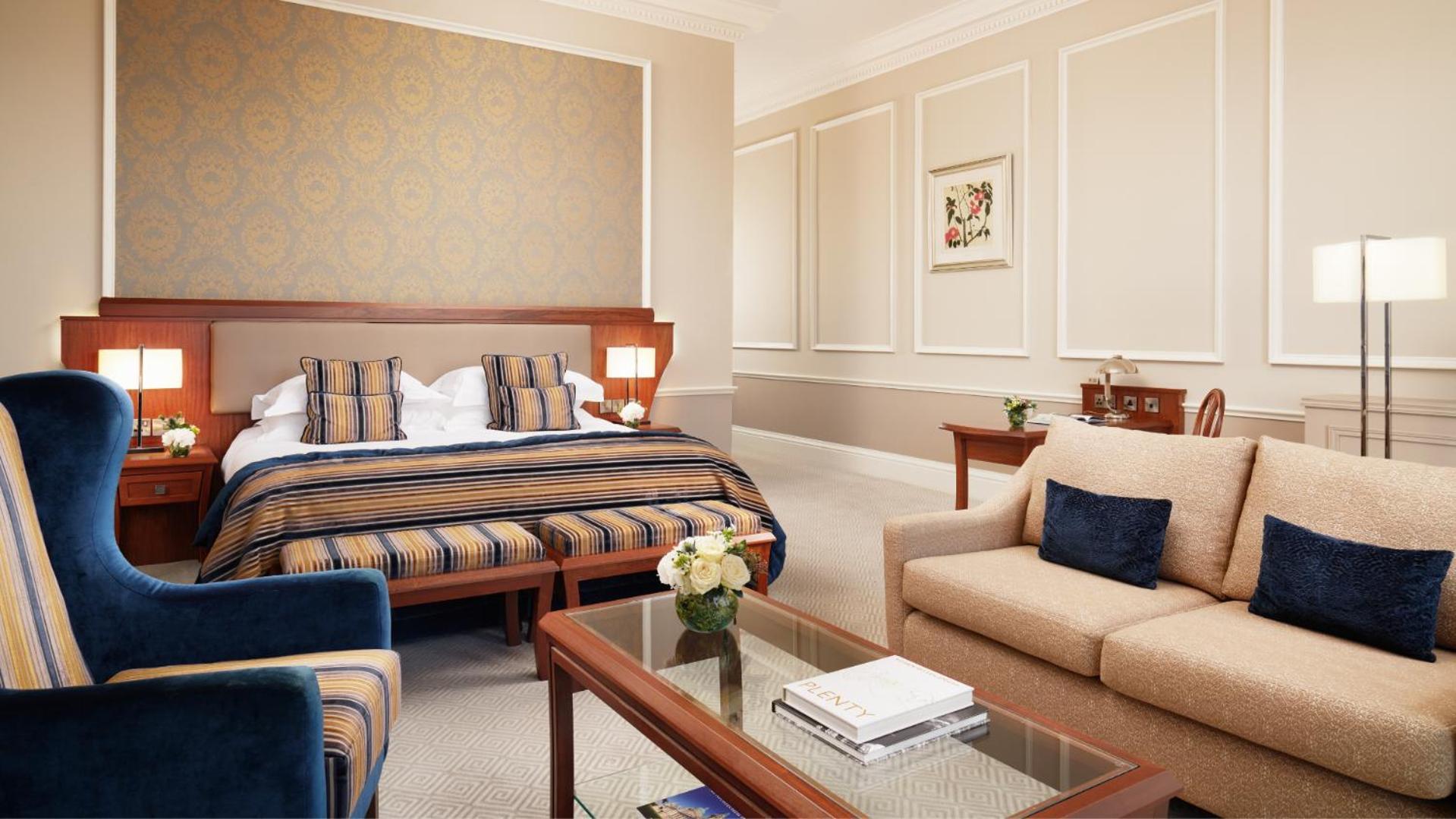 The Culloden Estate And Spa Холівуд Екстер'єр фото A suite at the InterContinental London